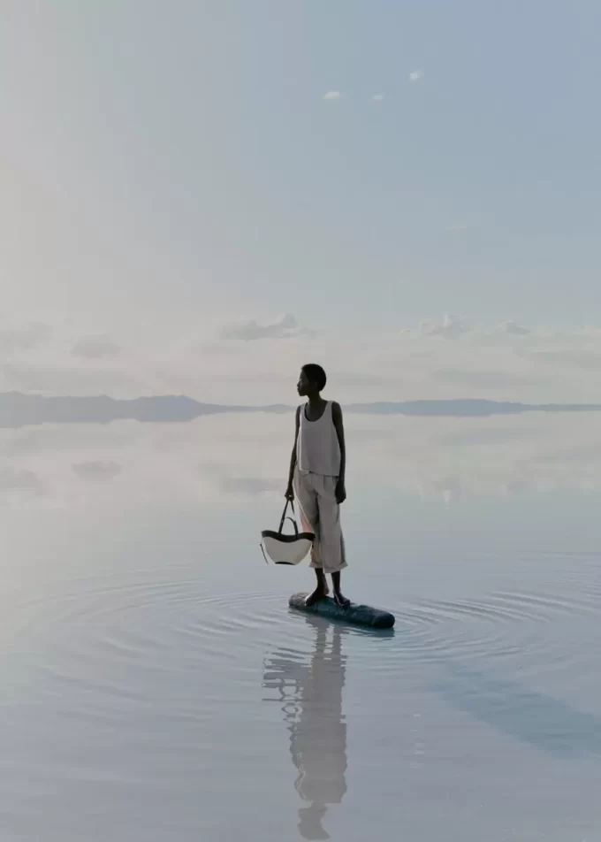 Cyme Mini Edition  Black Canvas