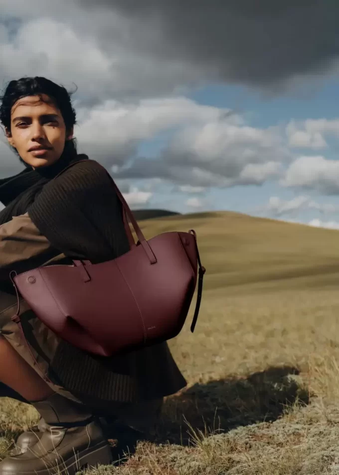 Cyme Mini Edition  Textured Black Cherry