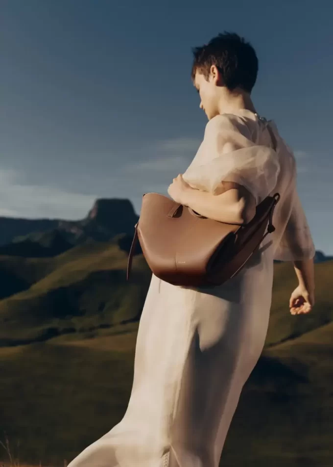 Cyme Mini Edition  Textured Camel