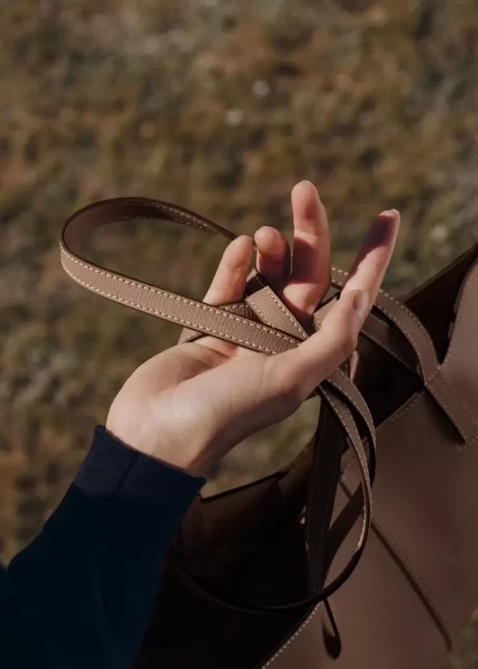 Cyme Mini Edition  Textured Root