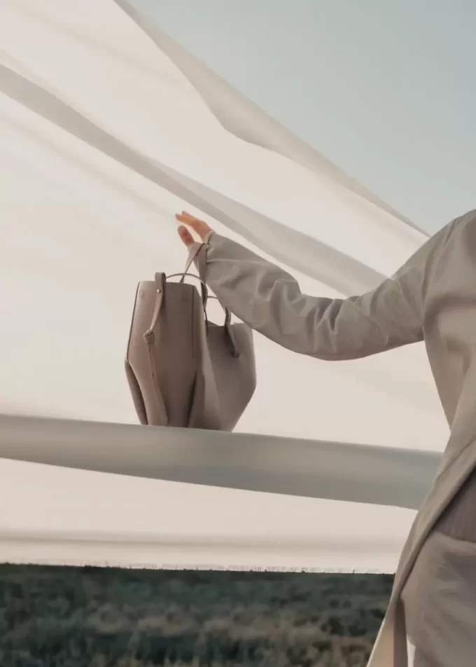 Cyme Mini Edition  Textured Taupe