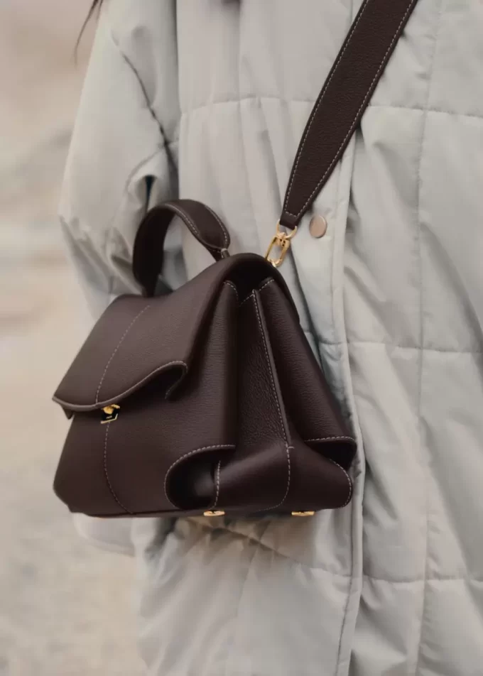 Mokki Edition  Textured Ebony