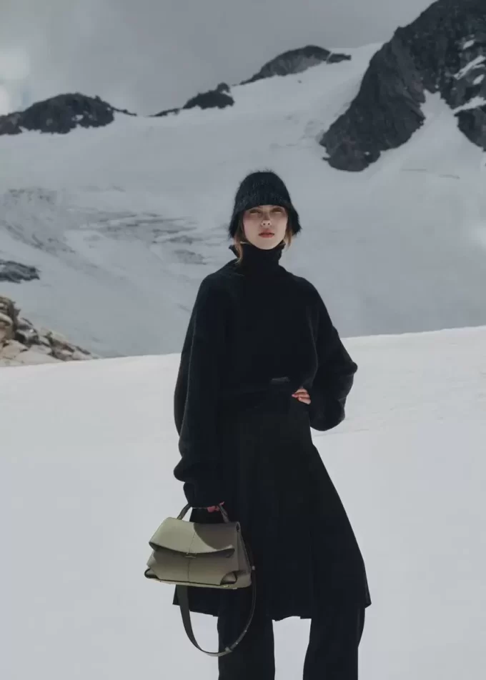 Mokki Edition  Textured Smoky Green