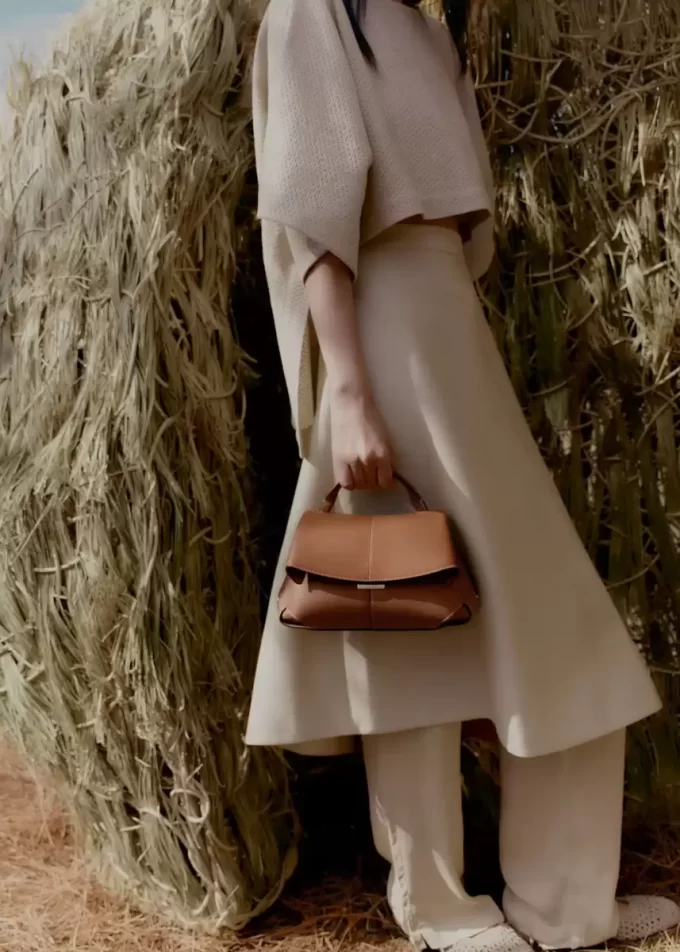 Mokki Mini Edition  Textured Camel