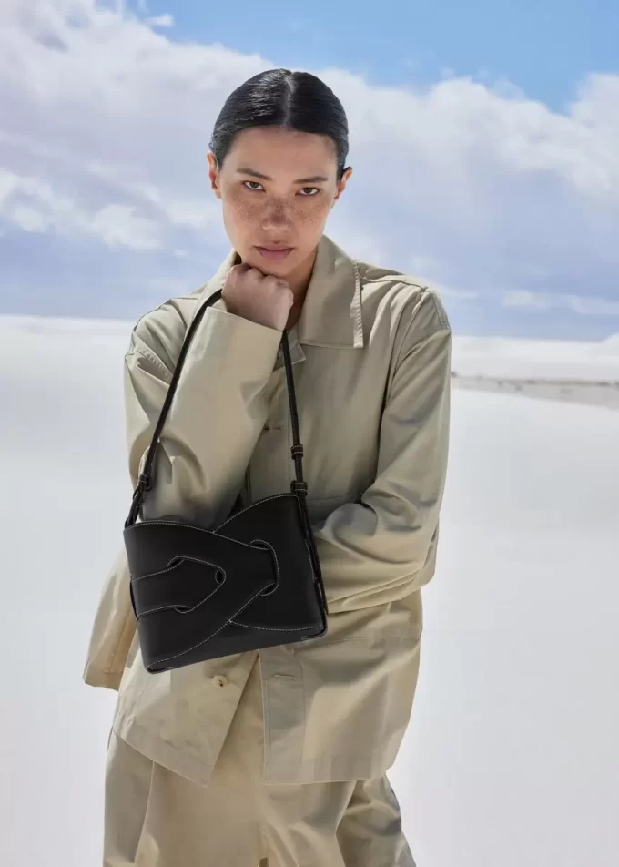 Nodde Edition  Smooth Black