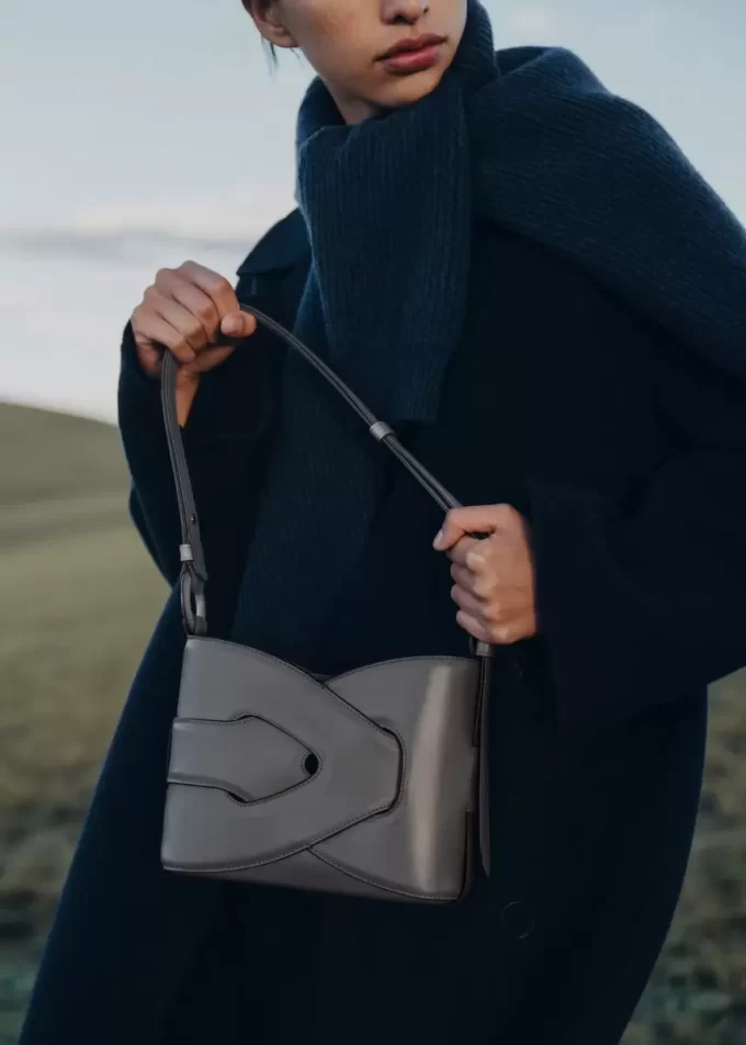 Nodde Edition  Smooth Stone