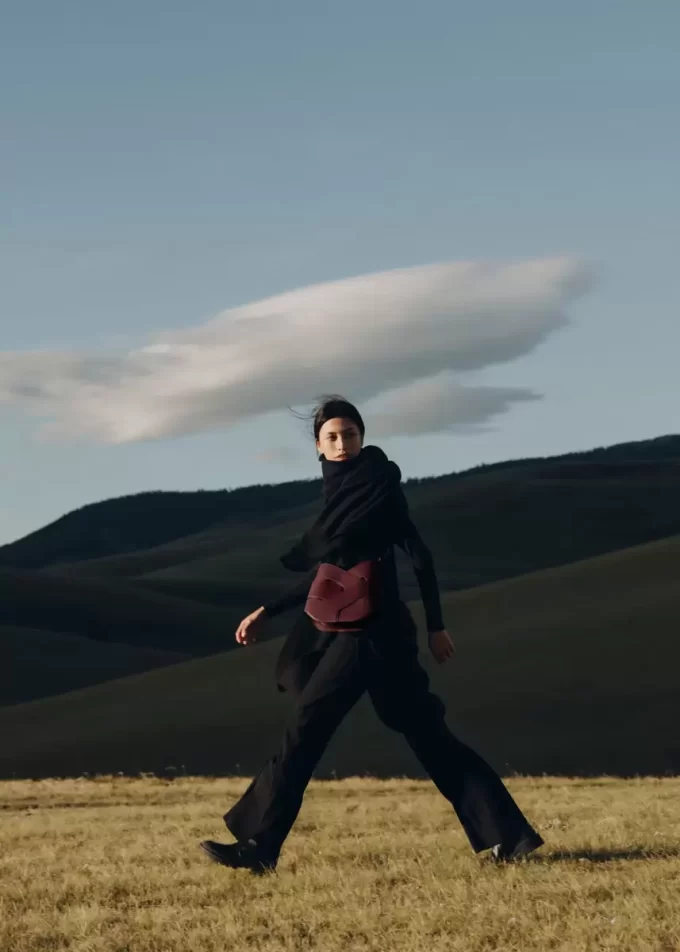 Nodde Hobo Edition  Smooth Black Cherry