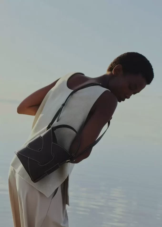 Nodde Seau Edition  Black