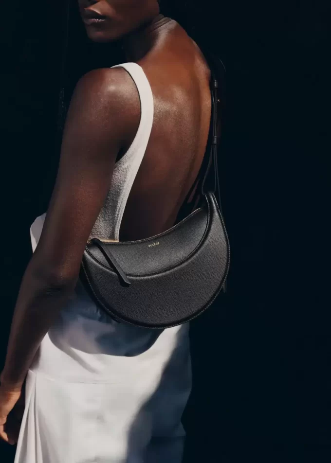 Numéro Dix Edition  Textured Black