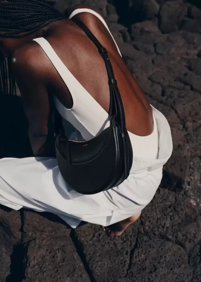 Numéro Dix Edition  Textured Black