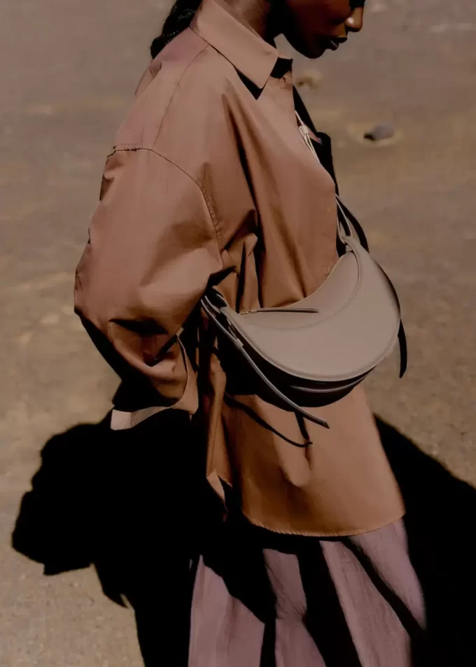 Numéro Dix Edition  Textured Taupe