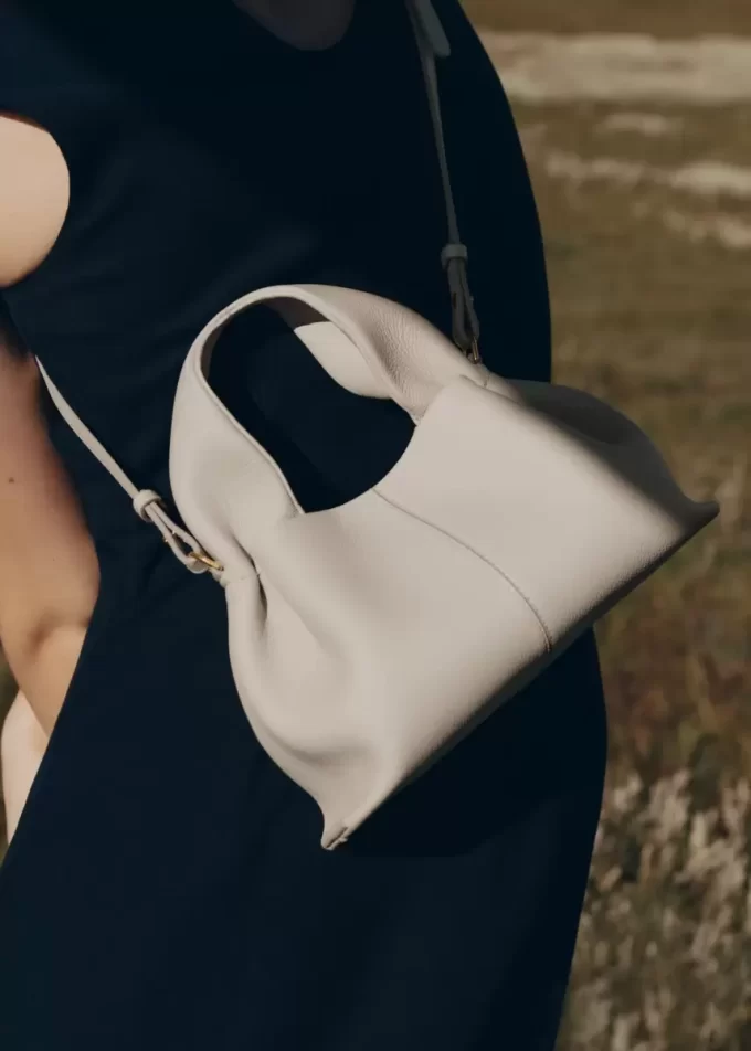 Numéro Neuf Mini Edition  Textured Chalk