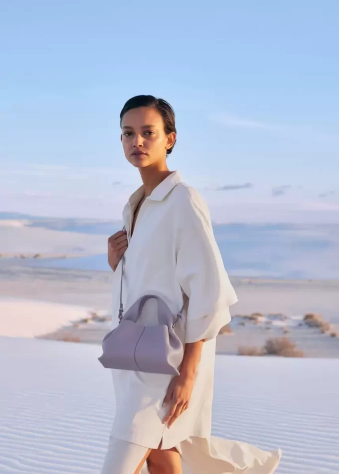 Numéro Neuf Mini Edition  Textured Mauve