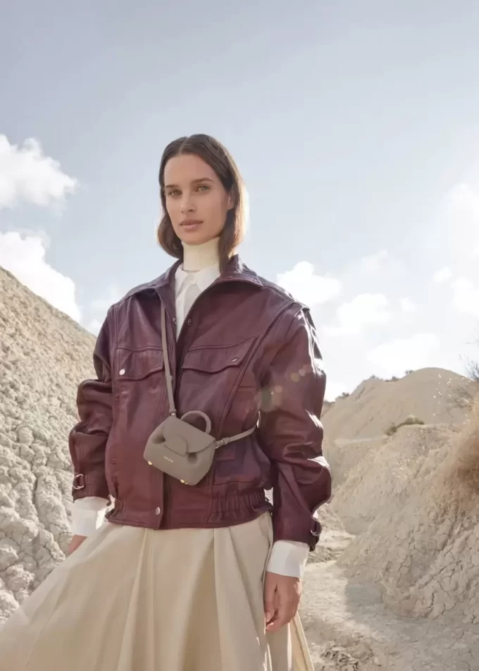 Numéro Un Micro Edition  Textured Taupe